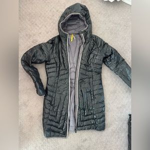 Lolë Down Jacket